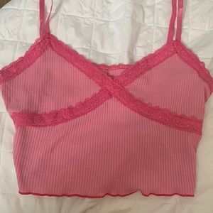 Pink crop cami w/lace trim